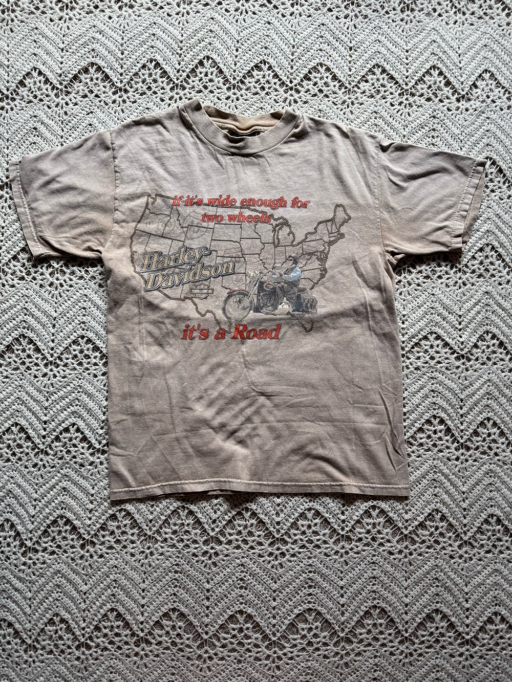 Vintage 1998 Harley-Davidson "Fade" Map T-Shirt - Women's Medium - Tan/Cream